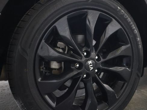 Used 2020 Kia Sorento S FWD image 34