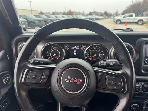 Used 2022 Jeep Wrangler Unlimited Sport image 24