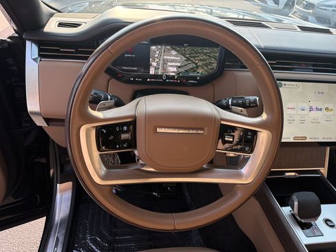 Used 2024 Land Rover Range Rover Long Wheelbase SE AWD/4WD image 19