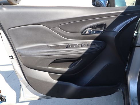 Used 2018 Buick Encore Preferred FWD image 12