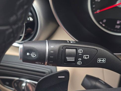 Used 2021 Mercedes-Benz GLC 300 4MATIC image 42