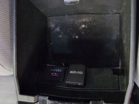 Used 2021 Toyota Corolla SE FWD image 38