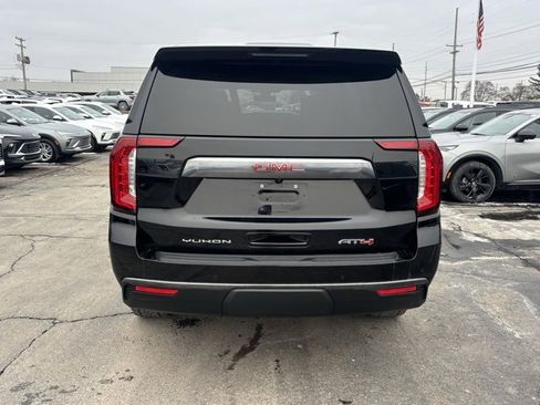 Used 2021 GMC Yukon AT4 w/ AT4 Premium Package image 6
