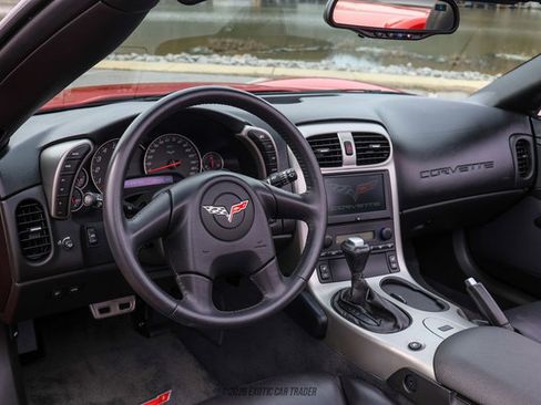Used 2005 Chevrolet Corvette Convertible w/ Preferred Equipment Group image 28
