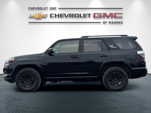 Used 2022 Toyota 4Runner TRD Sport AWD/4WD image 6