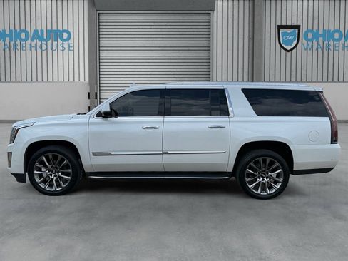 Used 2019 Cadillac Escalade ESV Luxury AWD/4WD image 4