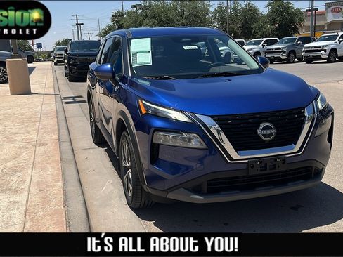 Used 2023 Nissan Rogue SV FWD image 1