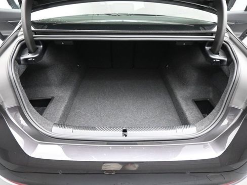 Used 2025 BMW 530i image 18