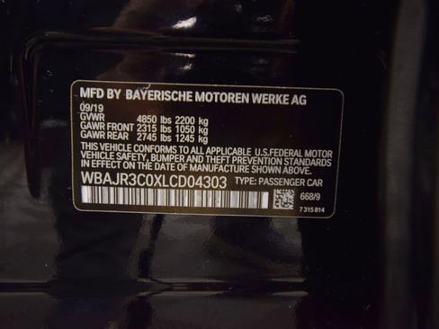 Used 2020 BMW 530i w/ Convenience Package image 32