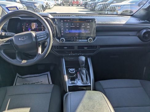 Used 2023 Chevrolet Colorado Trail Boss image 15