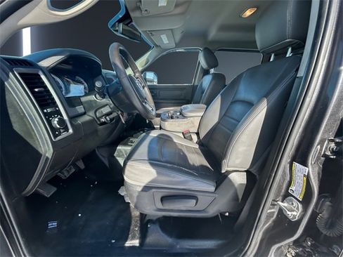 Used 2018 RAM 2500 Tradesman image 9