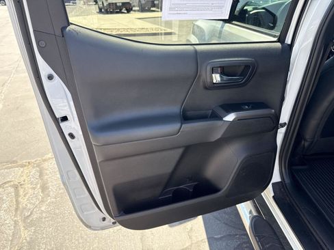 Used 2023 Toyota Tacoma Limited AWD/4WD image 19