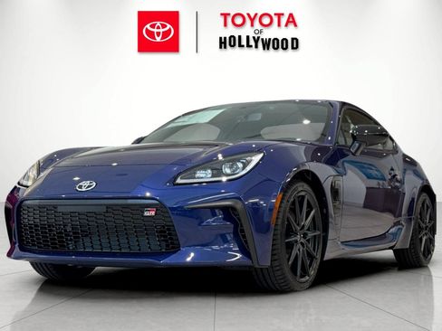 New 2026 Toyota GR86 Premium w/ ALL Weather Mat Package (TMS) RWD image 7