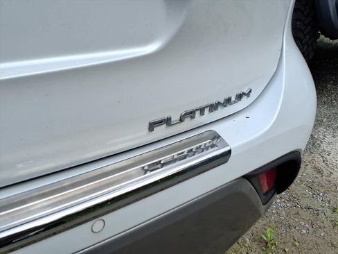 Used 2022 Toyota Highlander Platinum AWD/4WD image 12