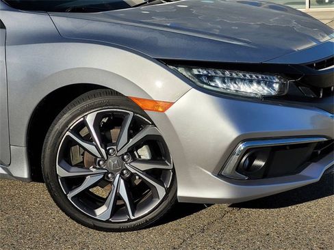 Used 2020 Honda Civic Touring image 9