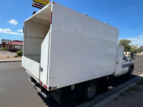 Used 2002 Chevrolet Silverado 3500 2WD Regular Cab image 6