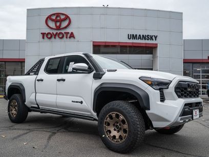 New 2025 Toyota Tacoma Trailhunter w/ Tow Tech Package
