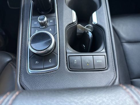 Used 2019 Cadillac XT4 Sport image 27