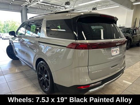 Used 2024 Kia Carnival SX FWD image 14