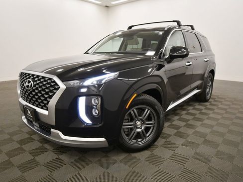 Used 2021 Hyundai Palisade Calligraphy image 2