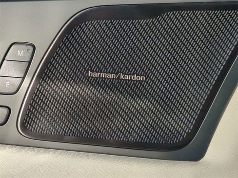 New 2026 Volvo XC60 B5 Ultra w/ Protection Package Premier image 23