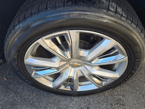 Used 2021 Chevrolet Suburban High Country image 41