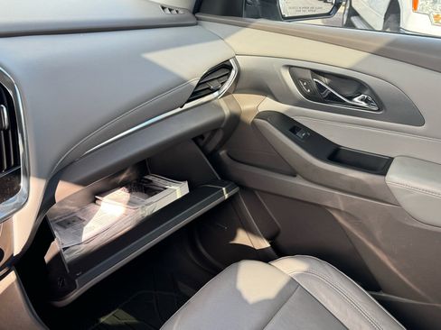 Used 2018 Chevrolet Traverse Premier image 45