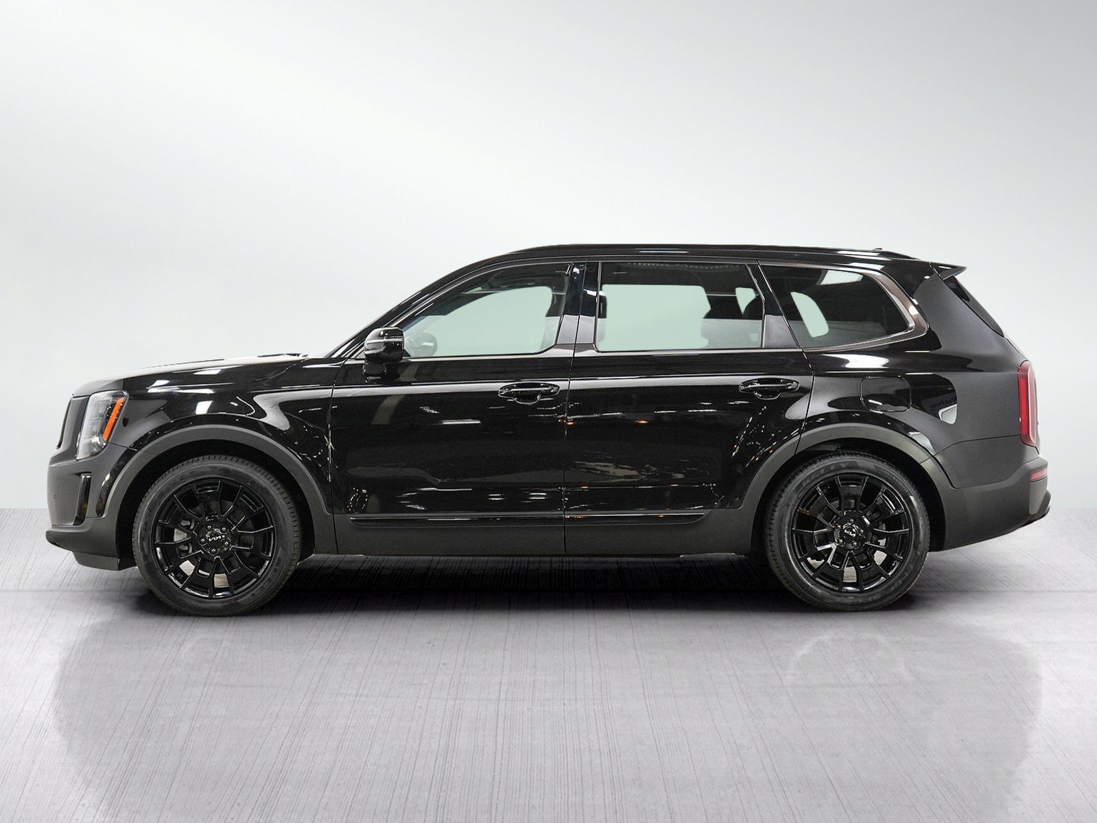 Used 2022 Kia Telluride SX w/ SX Prestige Package AWD/4WD image 2