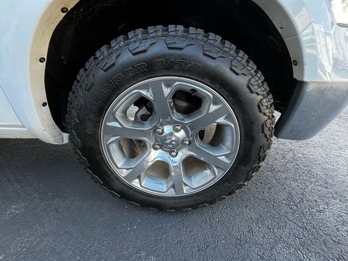 Used 2016 RAM 1500 Laramie w/ Convenience Group AWD/4WD image 23