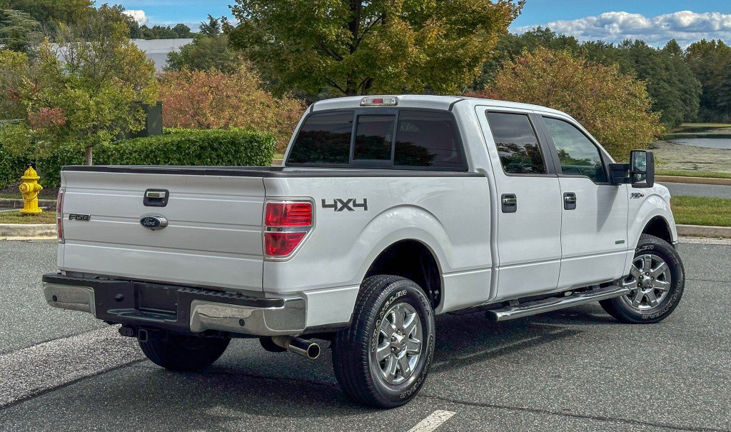 Used 2014 Ford F150 XLT w/ Equipment Group 302A Luxury AWD/4WD image 11