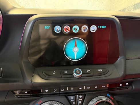 Used 2018 Chevrolet Camaro LT image 28