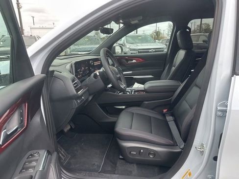 New 2026 Chevrolet Traverse Z71 w/ Driver Confidence Package AWD/4WD image 16