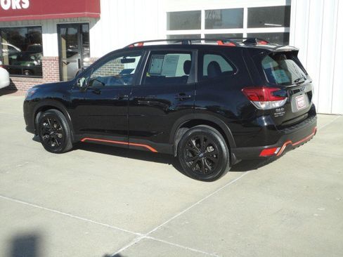 Used 2023 Subaru Forester Sport image 12