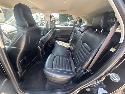 Used 2024 Ford Edge SEL AWD/4WD image 10