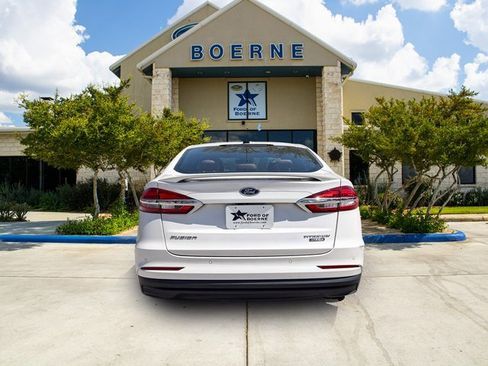 Used 2020 Ford Fusion Energi Titanium image 3