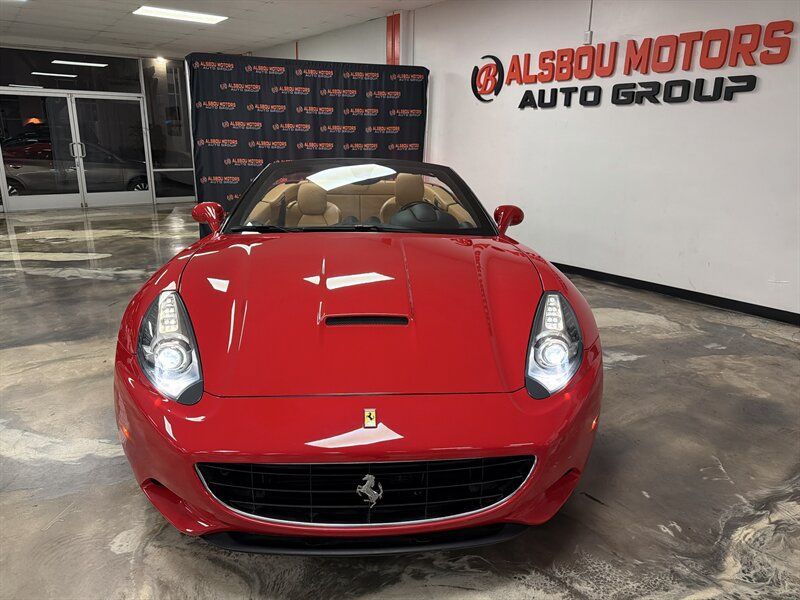 Used 2010 Ferrari California RWD image 3