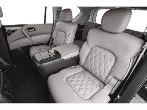 Used 2024 Nissan Armada Platinum w/ Captain's Chairs Package RWD image 16