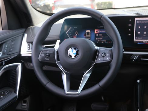 Used 2025 BMW X1 xDrive28i w/ Technology Package AWD/4WD image 30