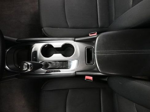 Used 2016 Chevrolet Malibu LT FWD image 30