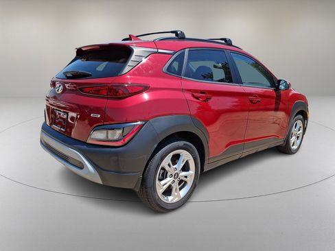 Certified 2022 Hyundai Kona SEL w/ Convenience Package AWD/4WD image 11