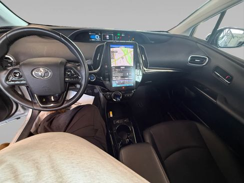 Used 2020 Toyota Prius Prime Limited FWD image 21