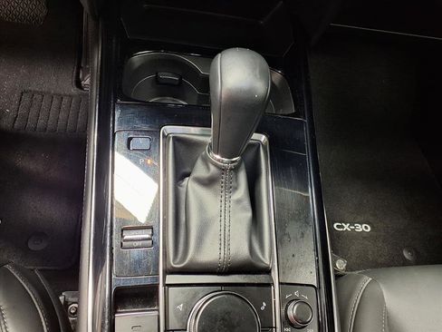 Used 2025 MAZDA CX-30 AWD 2.5 S w/ Preferred Package image 19