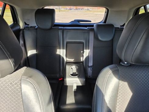 Used 2018 Buick Encore Sport Touring image 18