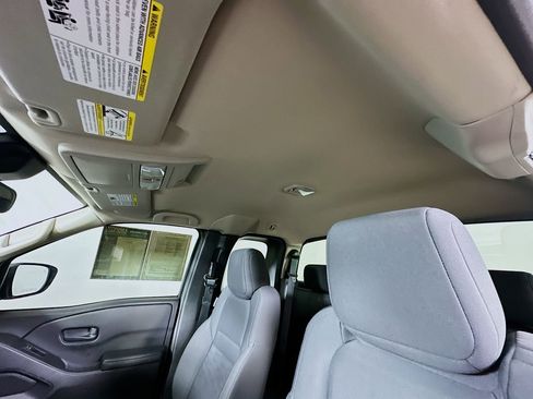 Used 2025 Nissan Frontier S w/ S Utility Package image 13