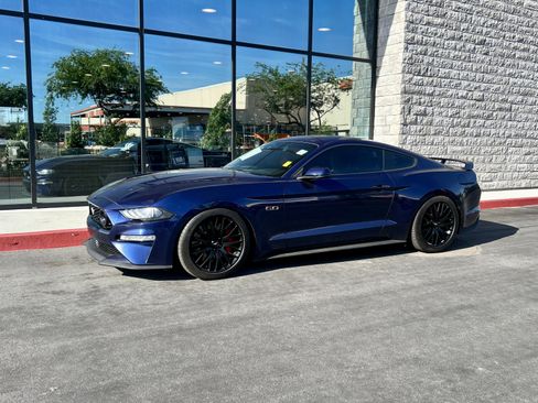 Used 2019 Ford Mustang GT Premium w/ GT Performance Package image 10