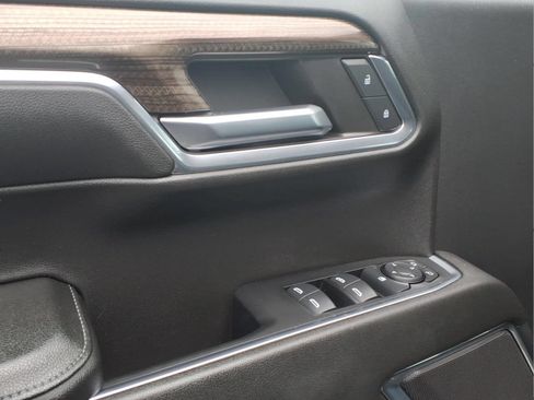 Certified 2024 Chevrolet Silverado 1500 LT AWD/4WD image 9