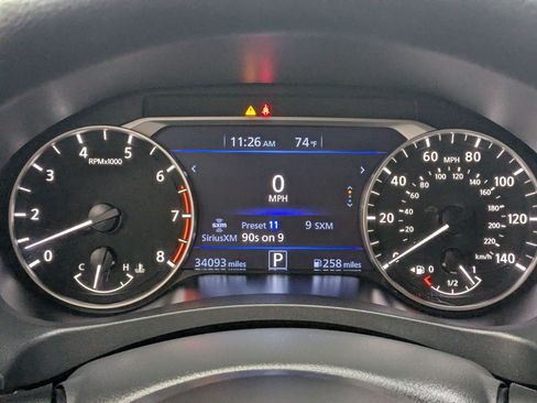 Used 2025 Nissan Altima 2.5 SV FWD image 13
