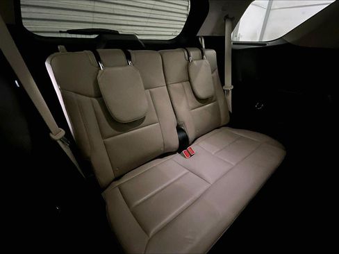 Used 2020 Ford Explorer XLT w/ Equipment Group 202A image 27