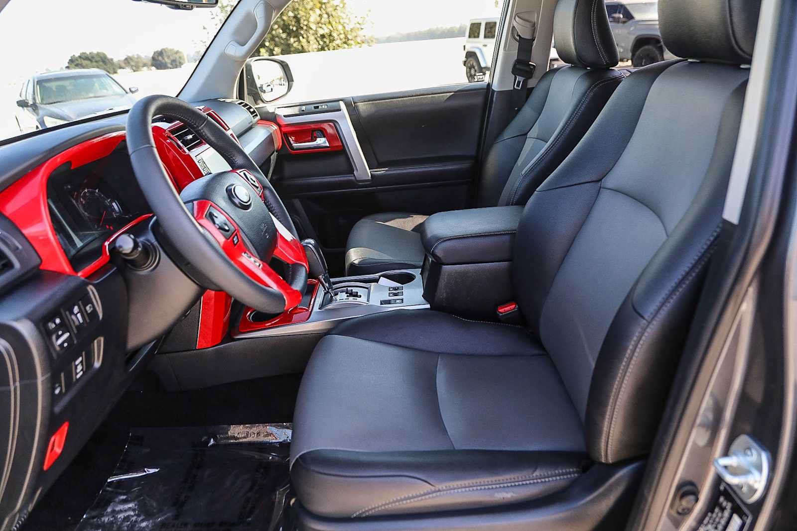 Certified 2021 Toyota 4Runner SR5 Premium w/ Moonroof Package AWD/4WD image 18