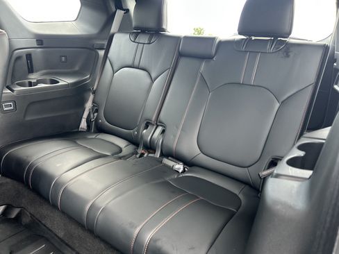 Certified 2025 Honda Pilot TrailSport image 27